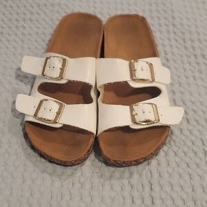 White Sandals Size 4 (3)